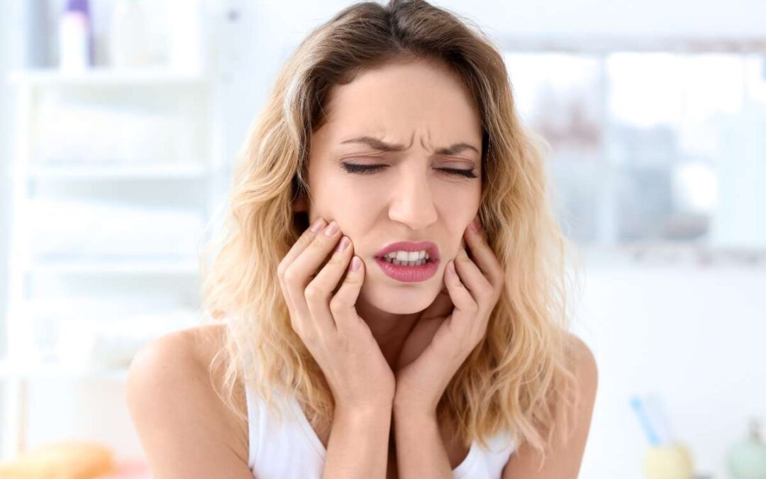 Can An Emergency Dentist Treat Swelling and Facial Pain From Infection?