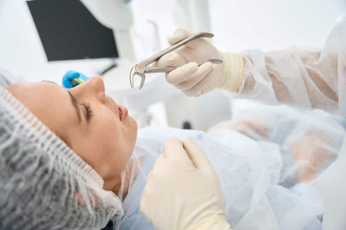 Tooth Extractions in Scottsdale Tooth Extractions in Scottsdale